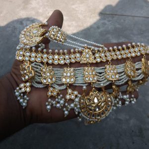 Thappa kundan set