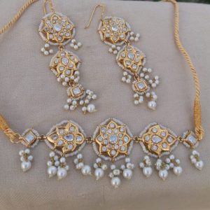 Gold plated Thappa kundan Set