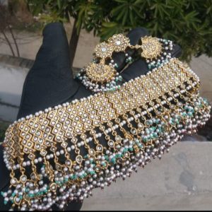 Gold plated Thappa kundan Set