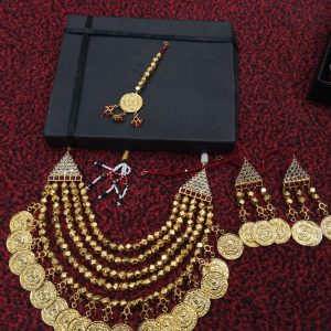 Royal Coin Layered Necklace Set