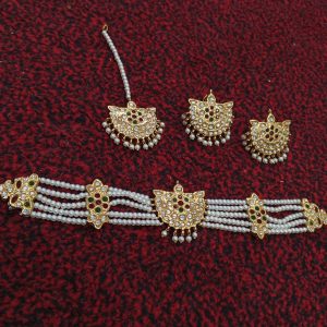 Traditional Gold and Pearl Bridal Set